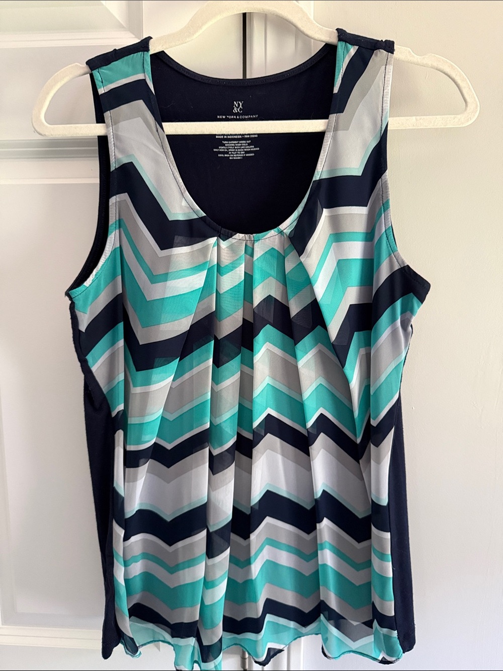 NY Collection Teal Navy Gray Chevron Sleeveless Tank